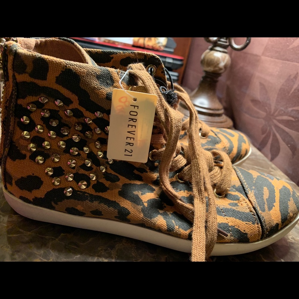 Leopard Shoes - Picture 4 of 6